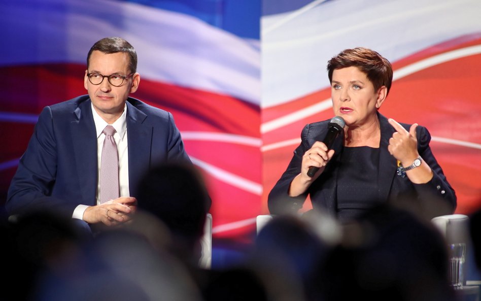 Premier Mateusz Morawiecki i europosłanka PiS Beata Szydło