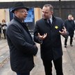 Kwiecień 2023, obecny prezydent RP, wówczas prezes IPN Karol Nawrocki (z prawej) w rozmowie ze swoim