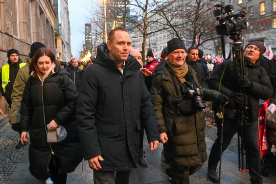 Karol Nawrocki podczas protestu rolników w Warszawie, fotografia z 3 stycznia