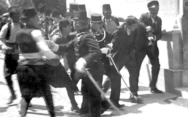 Austriacy aresztowali zamachowców. Gavrilowi Principowi nie udało się popełnić samobójstwa