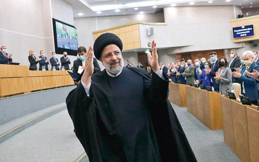 Irański prezydent Ebrahim Raisi w rosyjskim parlamencie