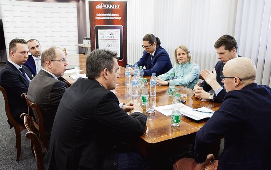 W debacie zdobywców Złotych Portfeli „Parkietu" wzięli udział (od góry, zgodnie z ruchem wskazówek z