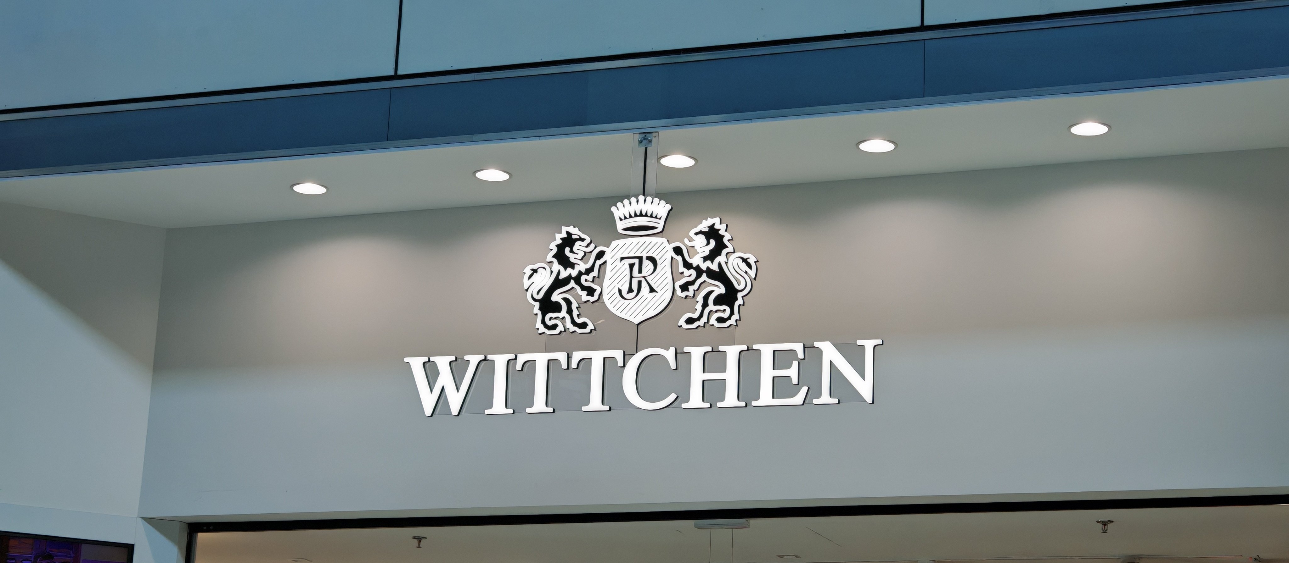 Wittchen nie chce się ścigać z Shein i Temu. Wyprzeda część walizek i wróci do korzeni