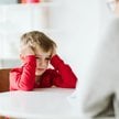Do badania włączono 100 dzieci i nastolatków w wieku od 4,5 do 16 lat u których wcześniej potwierdzo