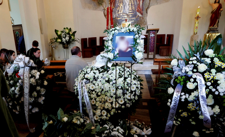 Uroczystości pogrzebowe 8-letniego Kamila na Cmentarzu Kule w Częstochowie