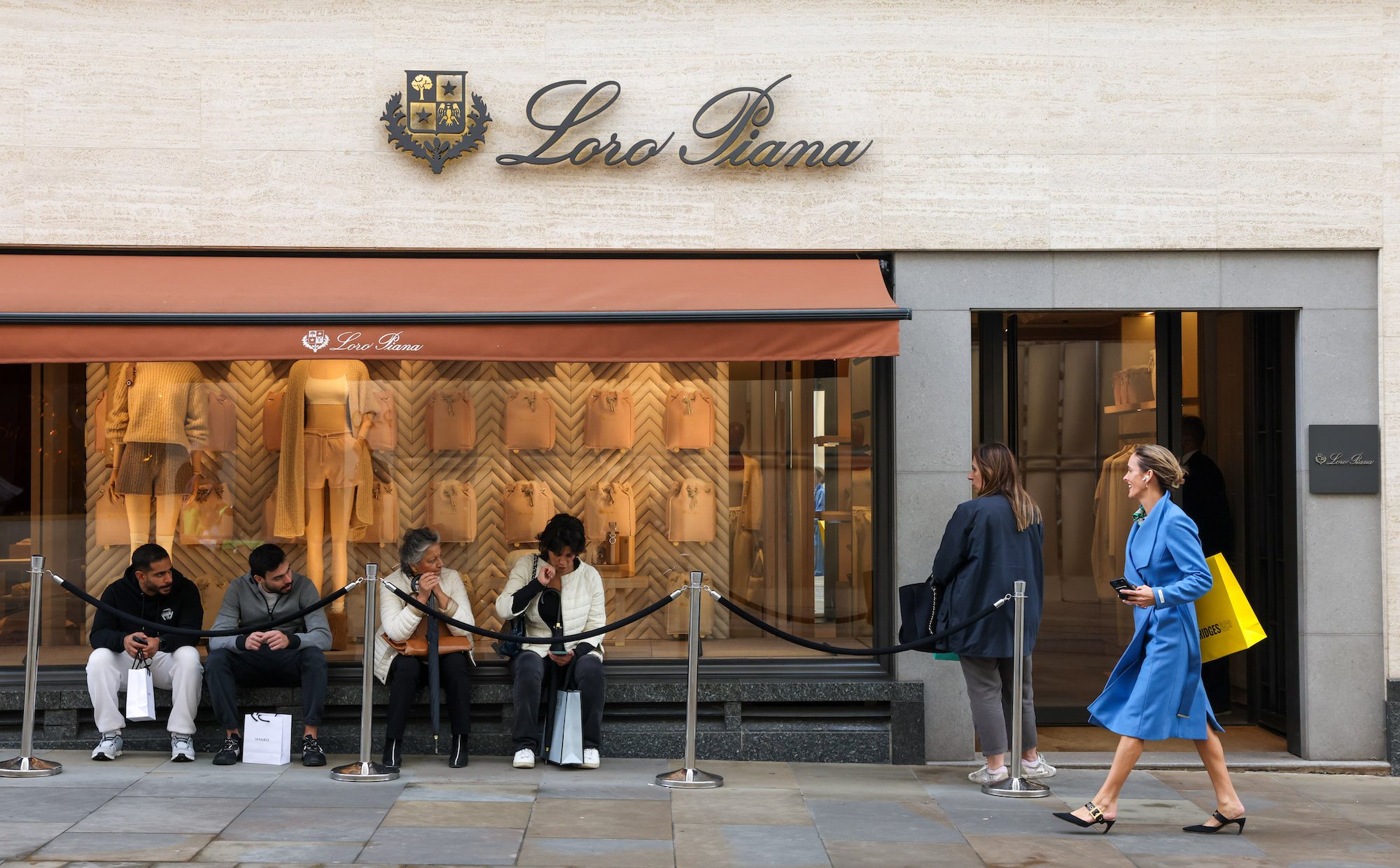 Największy od lat kryzys wizerunkowy branży dóbr luksusowych. „Komu można ufać?”