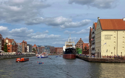Gdańsk: Na Motławie przewrócił się statek wycieczkowy. Są ofiary
