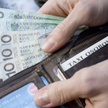 NBP apeluje o akceptowanie płatności gotówką