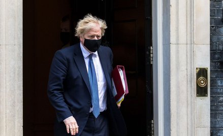 Pielęgniarka opiekująca się Johnsonem odchodzi. Powód? Podwyżka