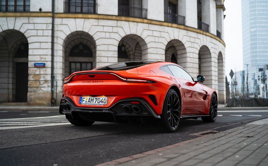 Aston Martin Vantage