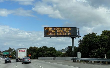 Los Angeles zamyka kina i restauracje