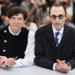 Sparks Russell Mael i Ron Mael przed pokazem „Anette” na festiwalu w Cannes