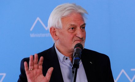 Koronawirus. Kiedy otwarcie siłowni i restauracji? Prof. Horban odpowiada