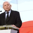 Prezes Prawa i Sprawiedliwości Jarosław Kaczyński podczas konferencji prasowej w siedzibie PiS w War