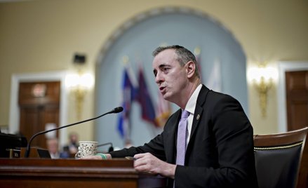 Projekt ustawy został zainicjowany przez współprzewodniczącego Klubu Kongresu Ukrainy, republikanina