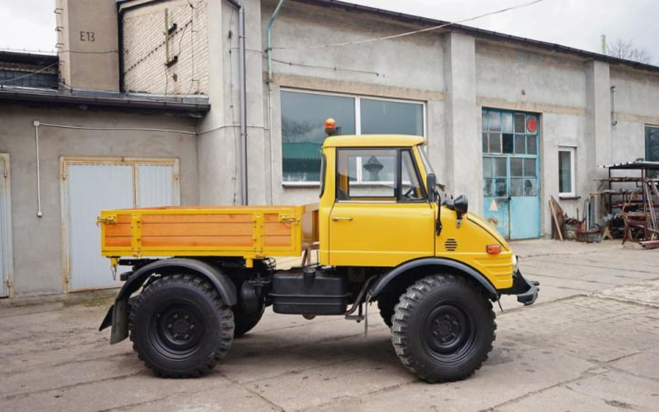 Unimog. Bycze auto