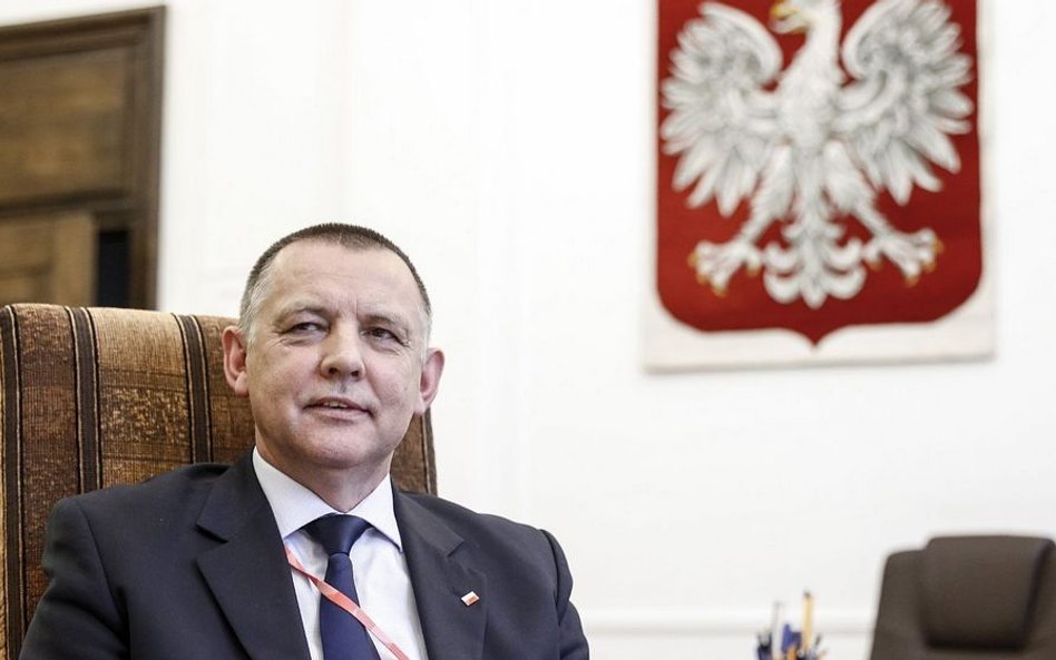 Władze PiS „wyraziły oczekiwanie złożenia dymisji” przez Banasia