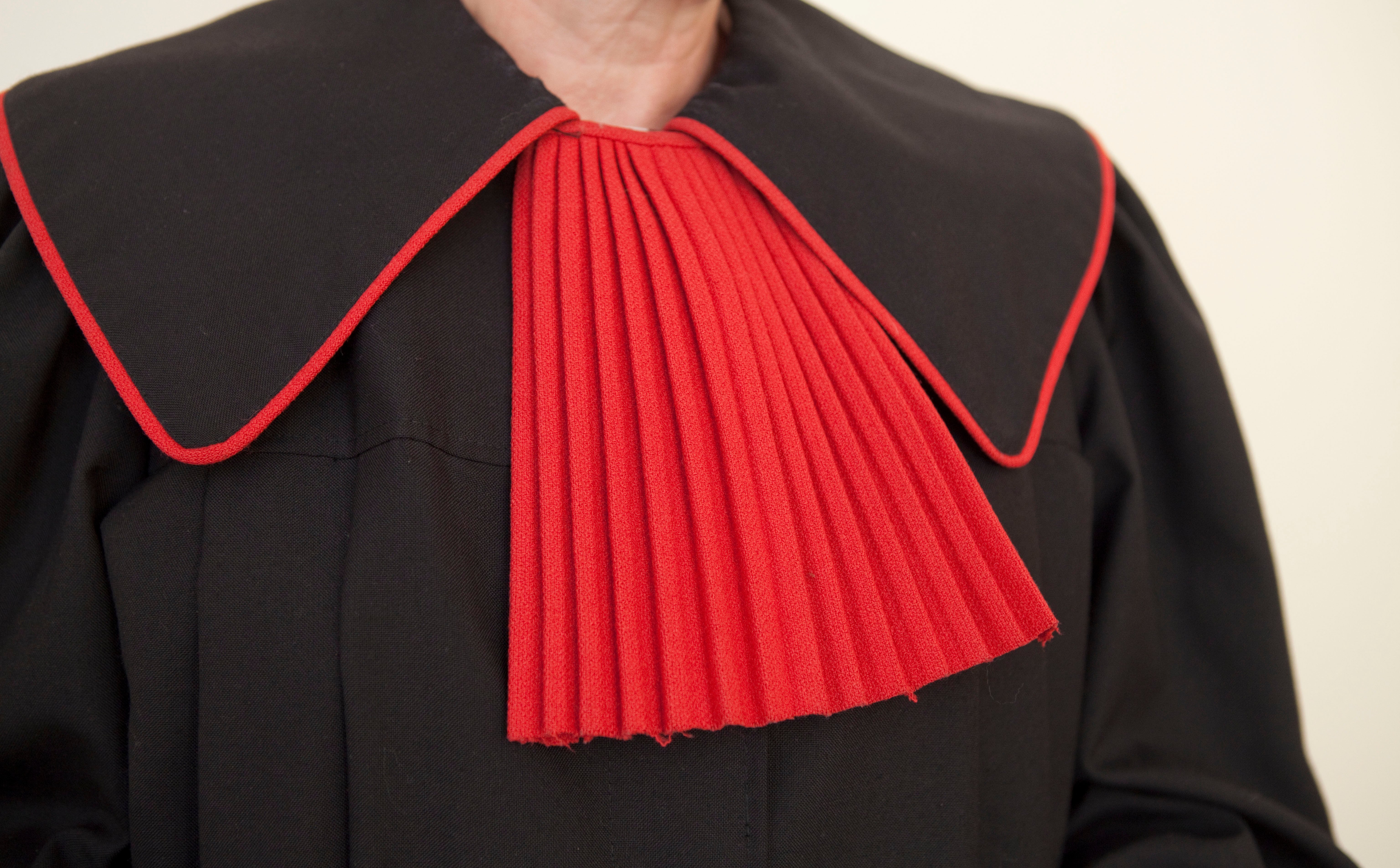 Prokurator będący żołnierzem pójdzie do sądu pracy