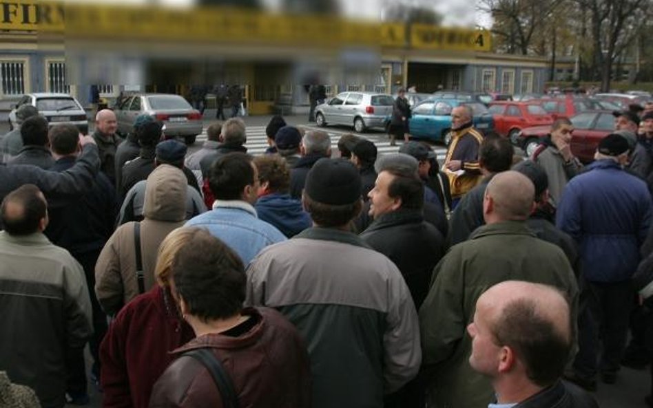 Bądź ostrożny, typując do grupy odchodzących