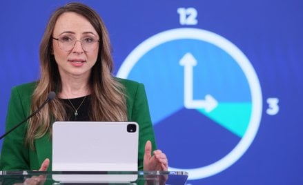 Minister rodziny, pracy i polityki społecznej Agnieszka Dziemianowicz-Bąk