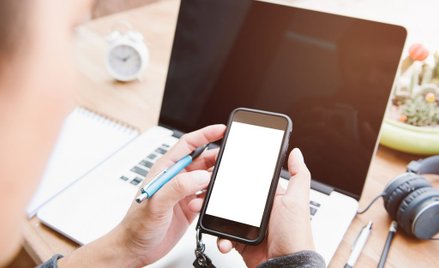 Internetowy słownik okazał się rasistą i antysemitą
