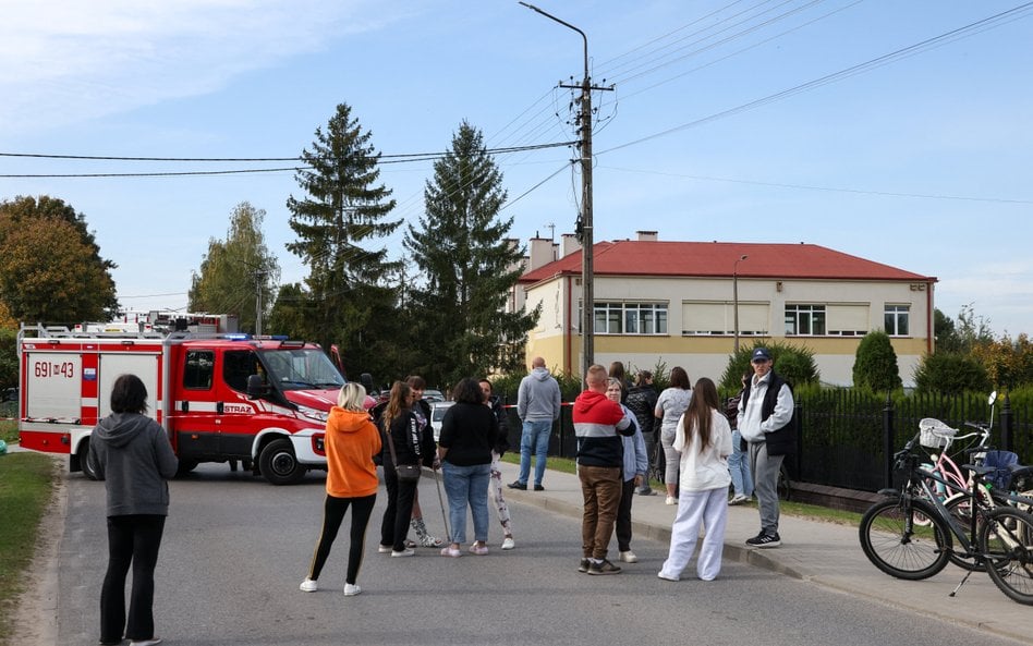 Ataki w szkołach. Nie ma dowodów na powiązania między nastolatkami ani inspirację Rosji