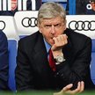 Arsene Wenger myśli, jak zdobyć pierwsze od 2005 r. trofeum