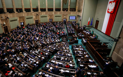 Opozycja chce, by obywatelskie projekty ustaw były procedowane w Sejmie tuż przed wyborami