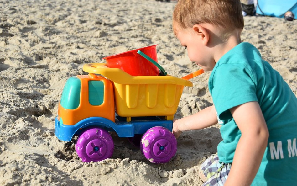 Auto na wakacje droższe od wakacji. Ceny za wynajem w tym roku zwalają z nóg