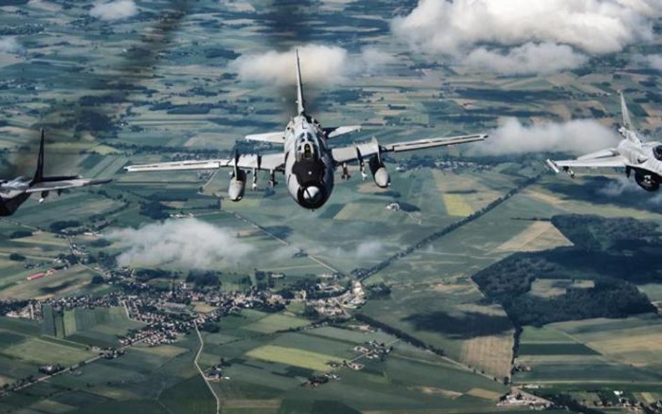 Kozubal: Nie ma mowy o F-35, jest o ustawie