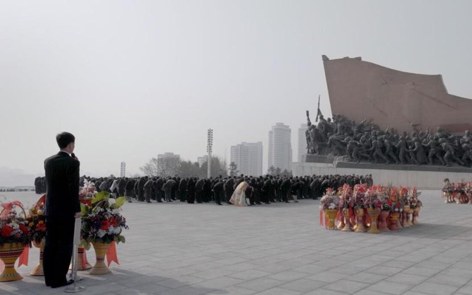 „Pod opieką wiecznego słońca”