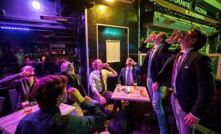 Amsterdam ma dość niesfornych turystów. Koniec z piciem i paleniem