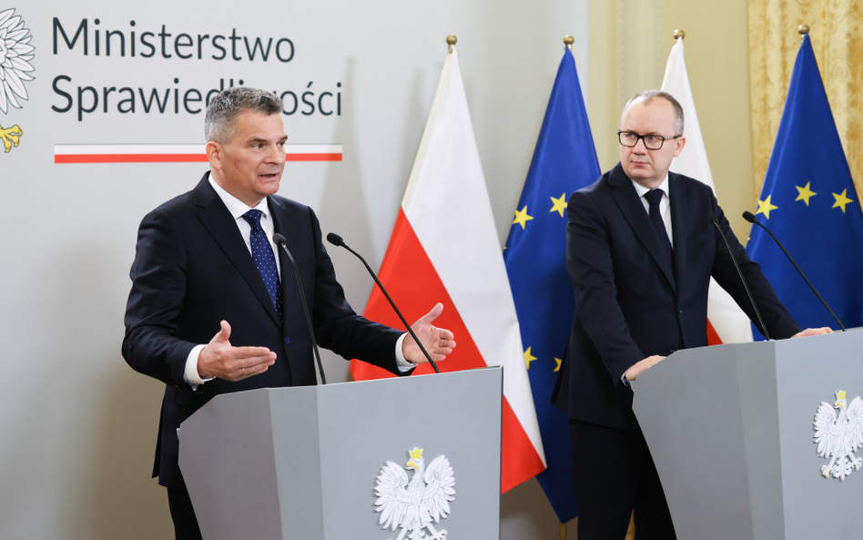 Minister sprawiedliwości, prokurator generalny Adam Bodnar oraz prokurator krajowy Dariusz Korneluk