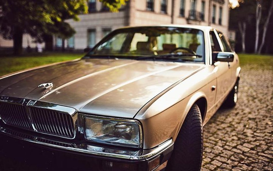 Ten model Jaguara XJ to pierwsza seria drugiej generacji, znanej jako Mark II.