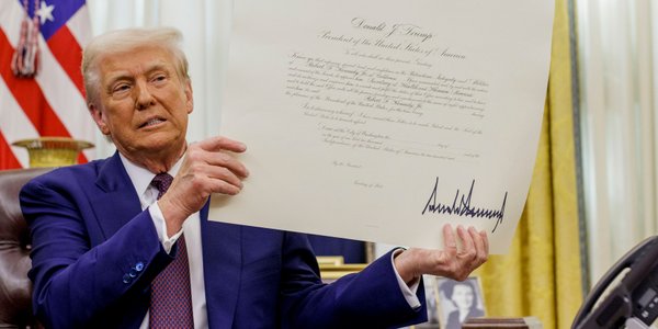 Podpis Trumpa po raz pierwszy trafi na amerykańskie banknoty