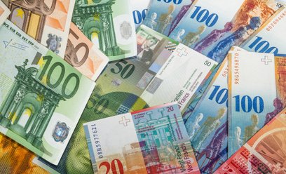 Kredyty w euro a efekt CHF – równowaga kontraktowa według TSUE