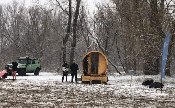 Aromatyczna sauna rozgrzewająca dzielnych uczestników