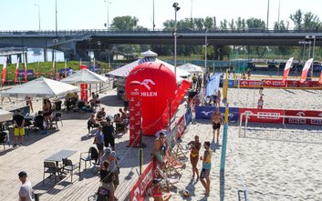 Mistrzów Polski Młodzików 2025 w siatkówce plażowej poznamy po dwóch dniach intensywnej rywalizacji