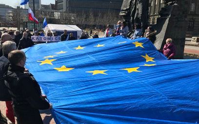 KOD przeciw wyjściu z UE. Demonstracje w całej Polsce