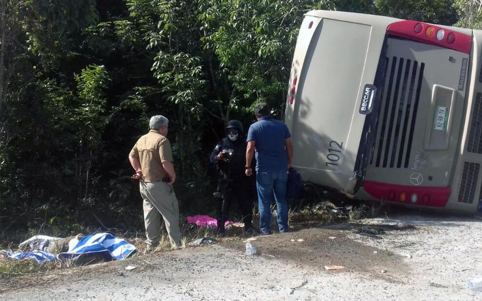 Tragiczny wypadek autokaru z turystami w Meksyku