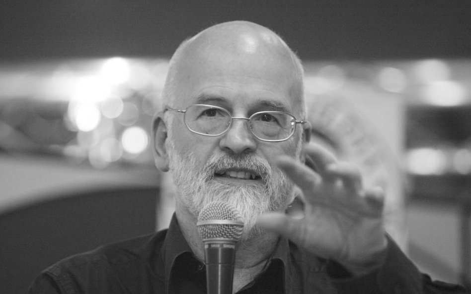 Terry Pratchett (1948-2015)