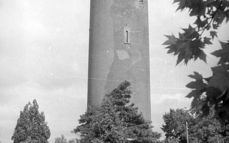 Wieża ciśnień w stołecznych Filtrach jest tyleż ich symbolem co znakiem niedostępności tej instytucj