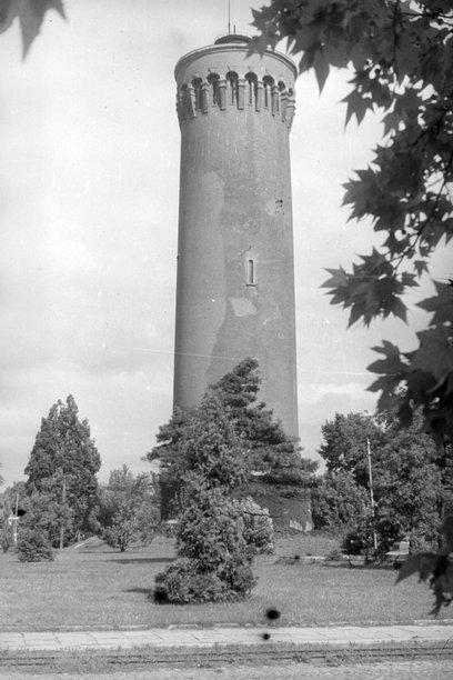 Wieża ciśnień w stołecznych Filtrach jest tyleż ich symbolem co znakiem niedostępności tej instytucj