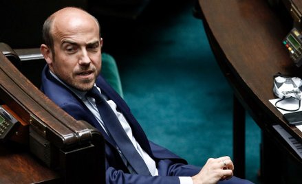 Borys Budka: Mamy kryzys pandemiczny, a cała machina państwa skupia się na tym, jak bronić Obajtka