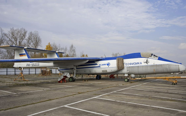 Rosja może przywrócić do służby radziecki samolot M-55