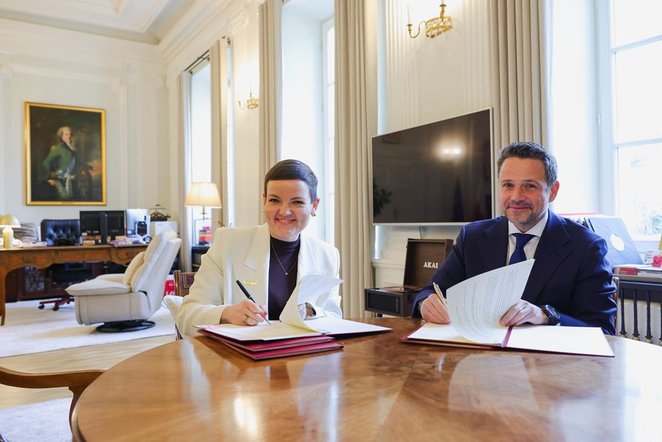 Umowę o współfinansowaniu podpisała Minister Kultury i Dzedzictwa Narodowego Marta Cienkowska i Prez