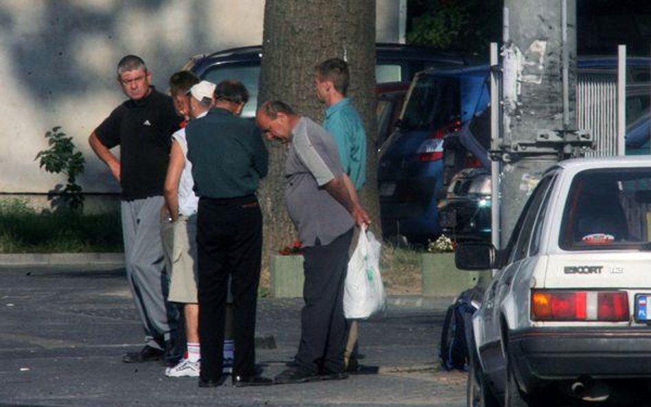 Przybywa cudzoziemców pracujących na czarno
