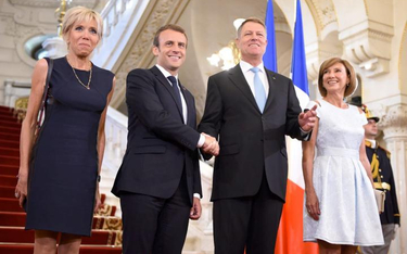 Czwartek, Pałac Prezydencki w Bukareszcie. Prezydenci Francji i Rumunii, Emmanuel Macron i Klaus Ioh