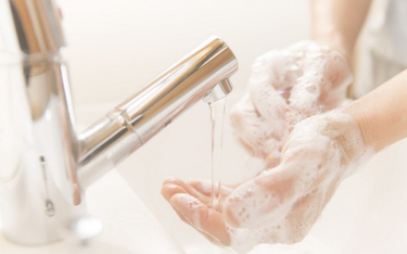 Koronawirus: Jak skutecznie myć ręce?
