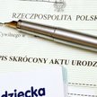 Fikcyjny ojciec w akcie urodzenia. RPO: czasy się zmieniły, poprawmy przepisy